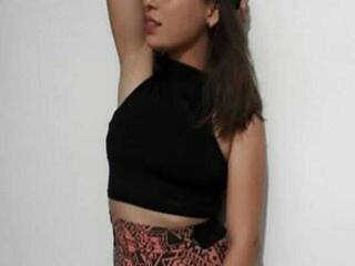 エロティックなビデオチャット skarletsun