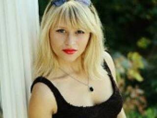 エロティックなビデオチャット sladenkaaya