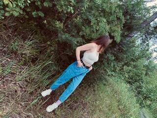 エロティックなビデオチャット SLADKAYA-VISH