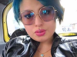 エロティックなビデオチャット slave-rubi