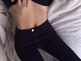 エロティックなビデオチャット slightrealism