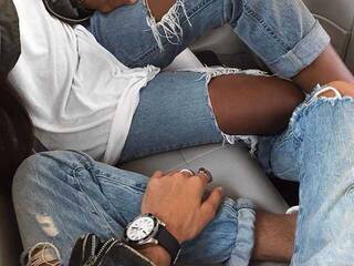 エロティックなビデオチャット small-danger