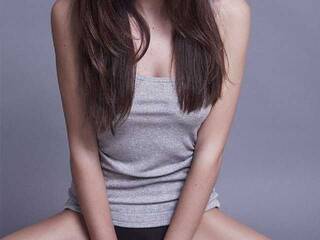 エロティックなビデオチャット snowwithe1