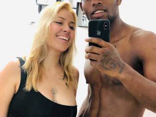 エロティックなビデオチャット sofia-y-jack