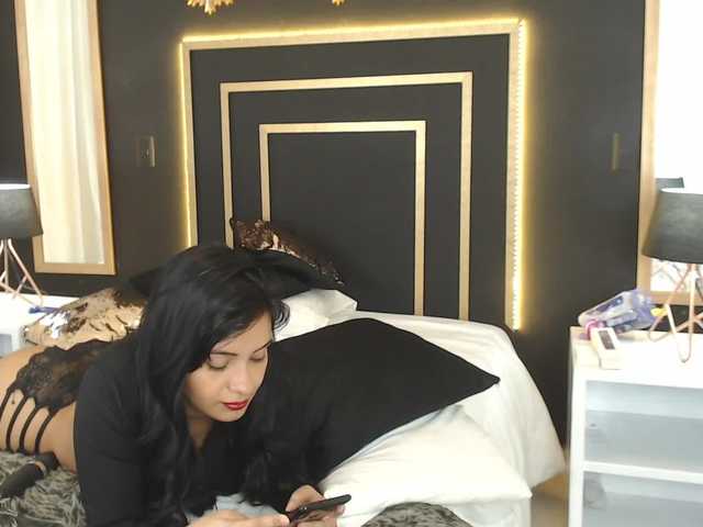 ブロードキャストスクリーンショット SofiaCampbell