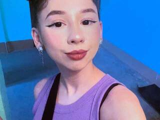 エロティックなビデオチャット SonyaMeow