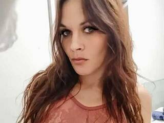 エロティックなビデオチャット SonyaRed