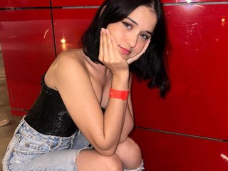 エロティックなビデオチャット SophieeJacobs