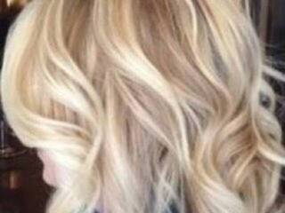 エロティックなビデオチャット SquirtMoniqa