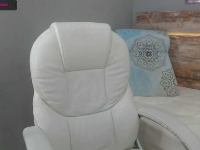 ブロードキャストスクリーンショット StaceySanto