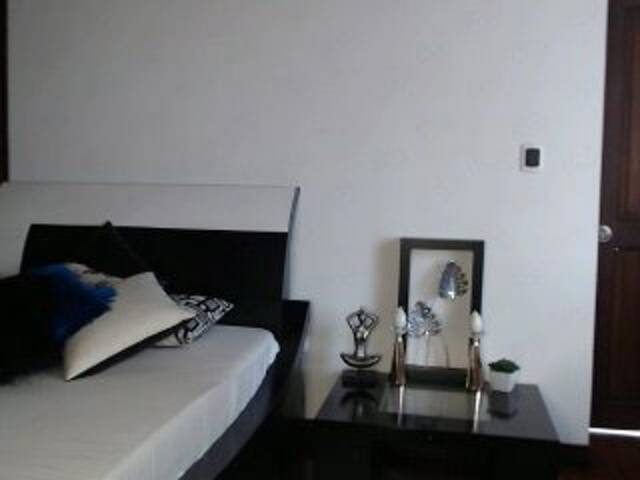 ブロードキャストスクリーンショット StaceyWood