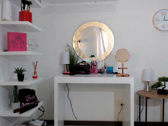 ブロードキャストスクリーンショット StaceyWood