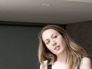 エロティックなビデオチャット StephanieGrey