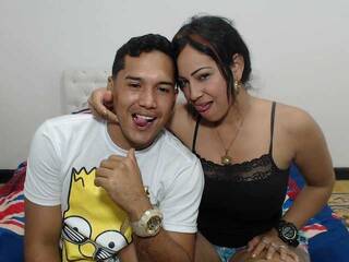 エロティックなビデオチャット suitingbedroo