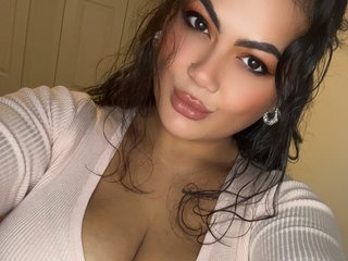 エロティックなビデオチャット SultryyQueenn