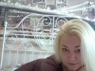 エロティックなビデオチャット SvetlayBelochka