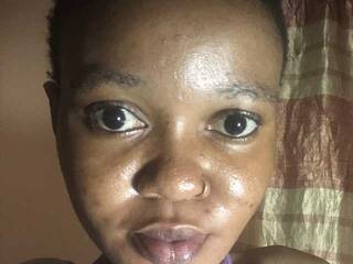 エロティックなビデオチャット Sweet-Iddah