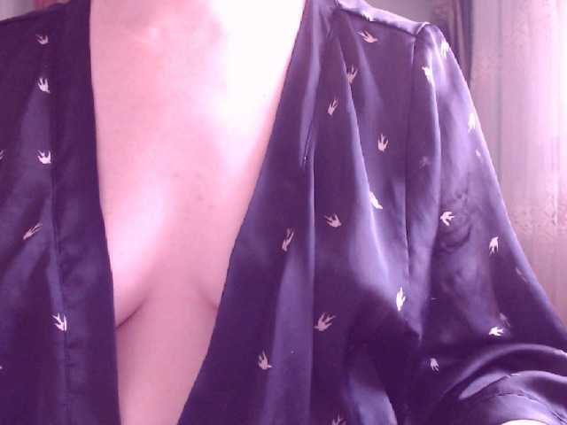 写真 SweetBrunete on samuse ensemble;)? ...xxx...on commence avec 30 tokens seins....et on continue..xxxx