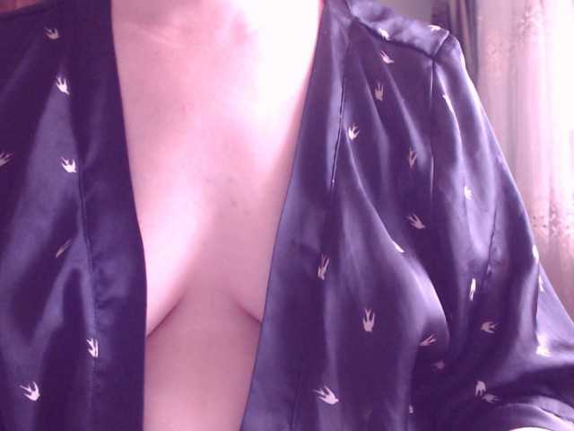 写真 SweetBrunete on samuse ensemble;)? ...xxx...on commence avec 30 tokens seins....et on continue..xxxx