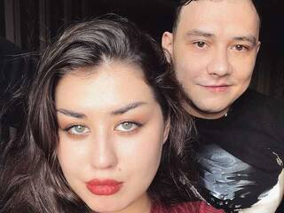 エロティックなビデオチャット SweetCoupless