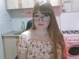 エロティックなビデオチャット L-e-l-i-k