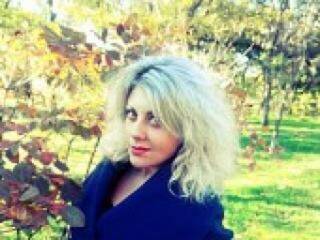 エロティックなビデオチャット switkitty