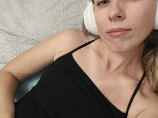 エロティックなビデオチャット Taiga-vvolna