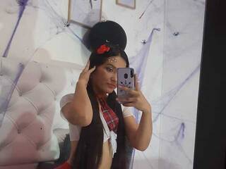 エロティックなビデオチャット TamaraRosy