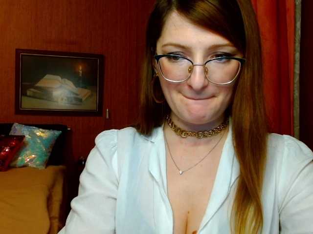 写真 tastyAriel Sweet and yet dang naughty ;) #innocentface #sweet #petite #glasses #fetish #natural #domina #teaser #cfmn #joi #cei #cbt #sph