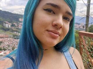 エロティックなビデオチャット tattoo--girl