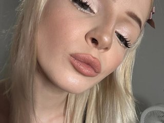 エロティックなビデオチャット TaunyaMoyle