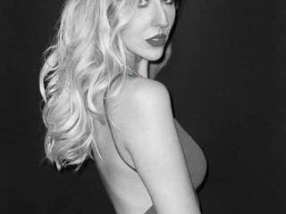 エロティックなビデオチャット Tayokaa