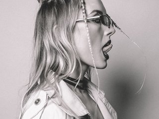 エロティックなビデオチャット technobabe