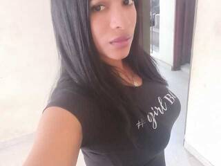 エロティックなビデオチャット TenishaWunder