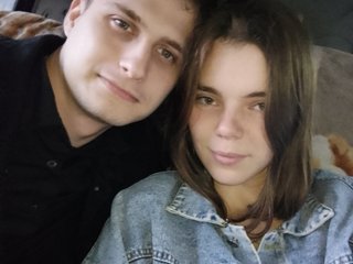 エロティックなビデオチャット Terri-and-Kyle