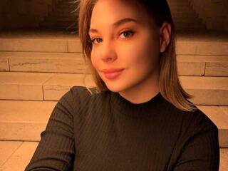 エロティックなビデオチャット tessarise