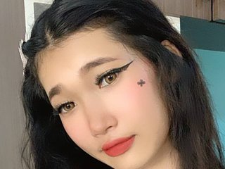 エロティックなビデオチャット ThaiMasseuse18