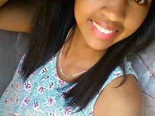 エロティックなビデオチャット Maellah