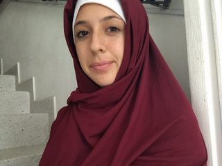 エロビデオチャット Tharaa-Halabi