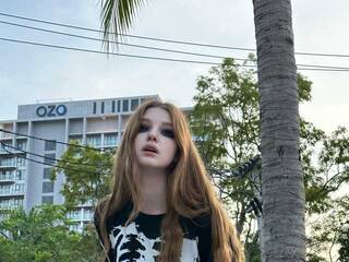 エロティックなビデオチャット ThreeHannahhh