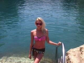 エロティックなビデオチャット tina0208