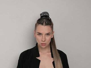 エロティックなビデオチャット TinaLizz