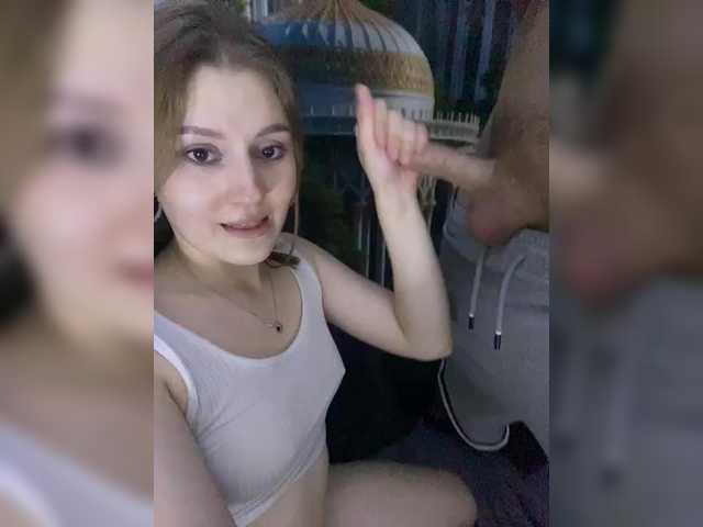 ブロードキャストスクリーンショット Toni-and-Tanya