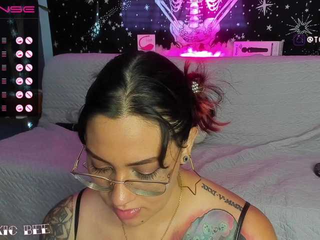 写真 CoralineBee Dont be rude. say Hi #bbw #tattooed #latina #Big