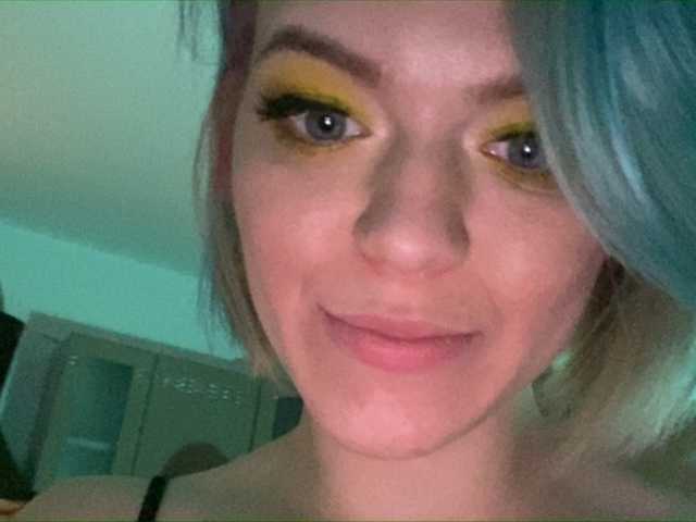 ブロードキャストスクリーンショット TreshGirls