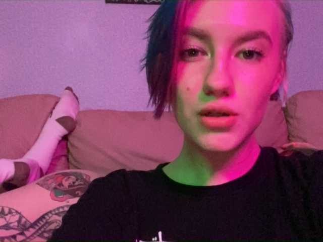 ブロードキャストスクリーンショット TreshGirls