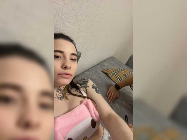 ブロードキャストスクリーンショット TreshGirls