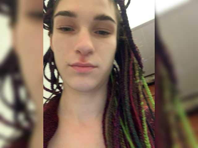 ブロードキャストスクリーンショット TreshGirls