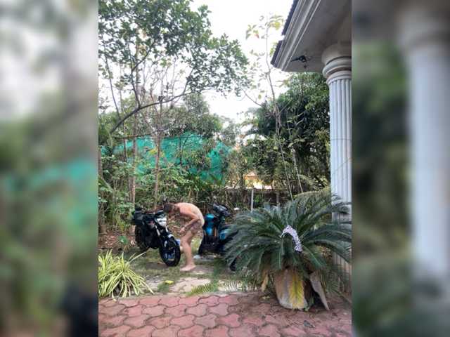 ブロードキャストスクリーンショット TreshGirls