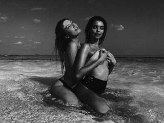 エロティックなビデオチャット twogirls3